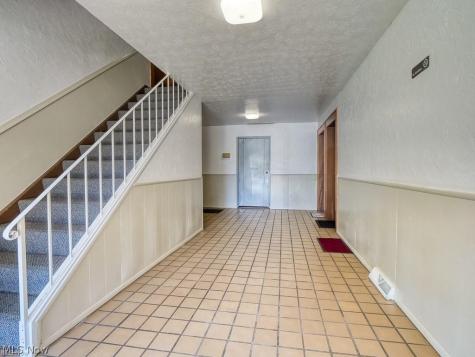 24665 Clareshire Drive North Olmsted OH 44070