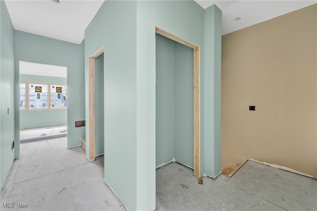 256 Earley Lane Westlake OH 44145