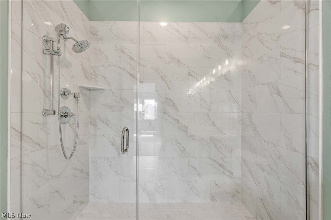 256 Earley Lane Westlake OH 44145