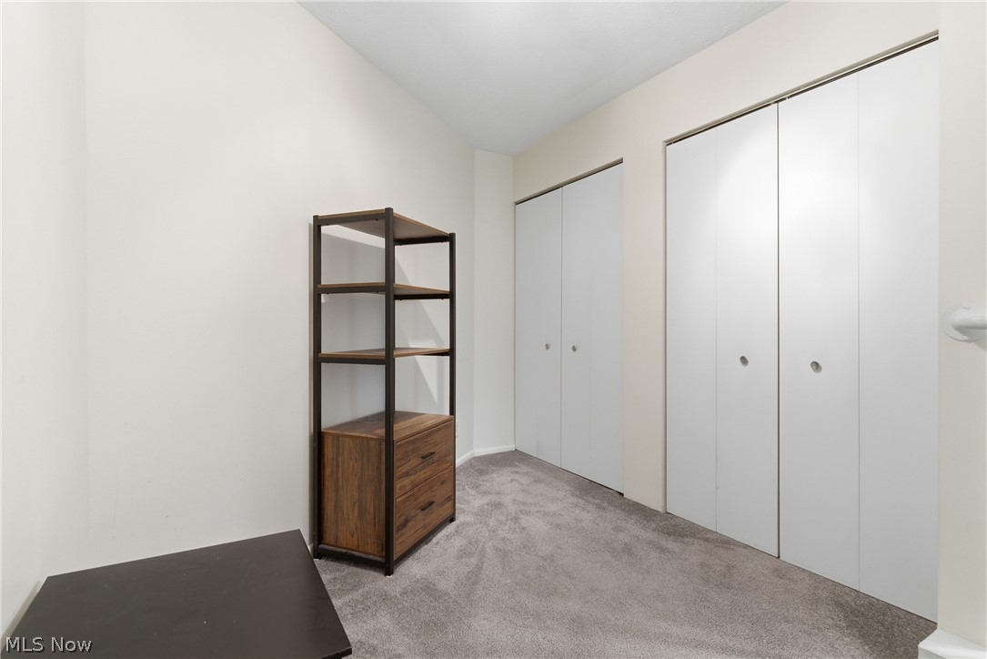 1900 Grove Court Cleveland OH 44113