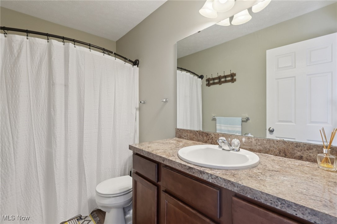 407 Rachel Lane Avon Lake OH 44012