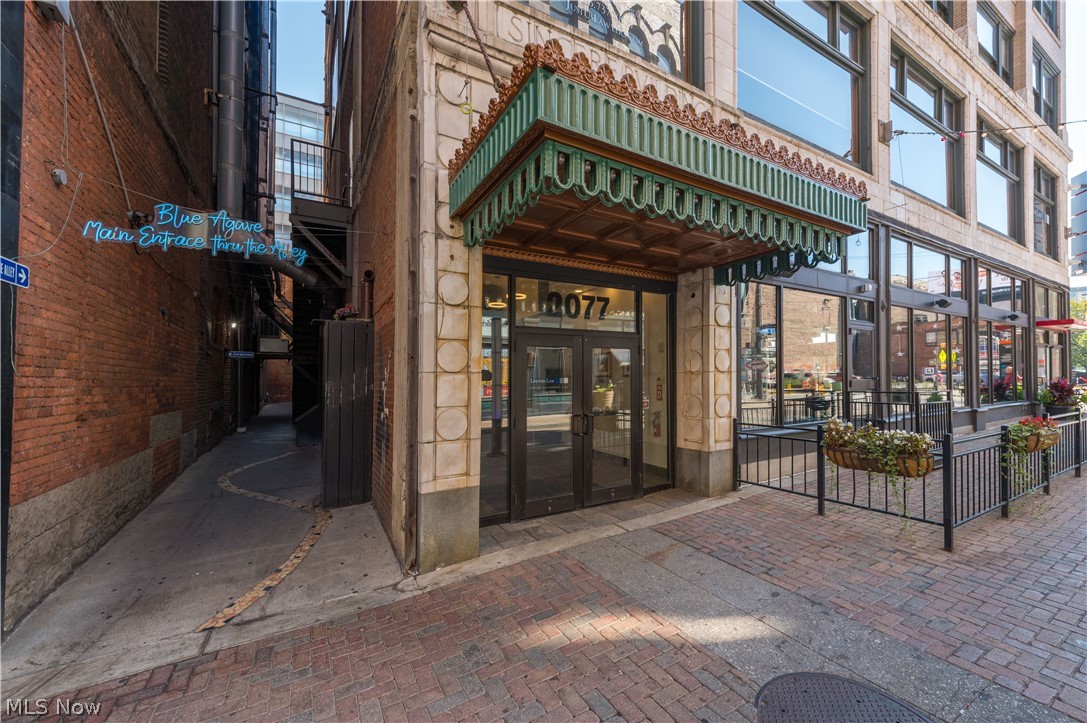 2077 E 4th Street Cleveland OH 44115