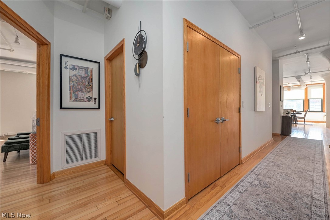 2077 E 4th Street Cleveland OH 44115