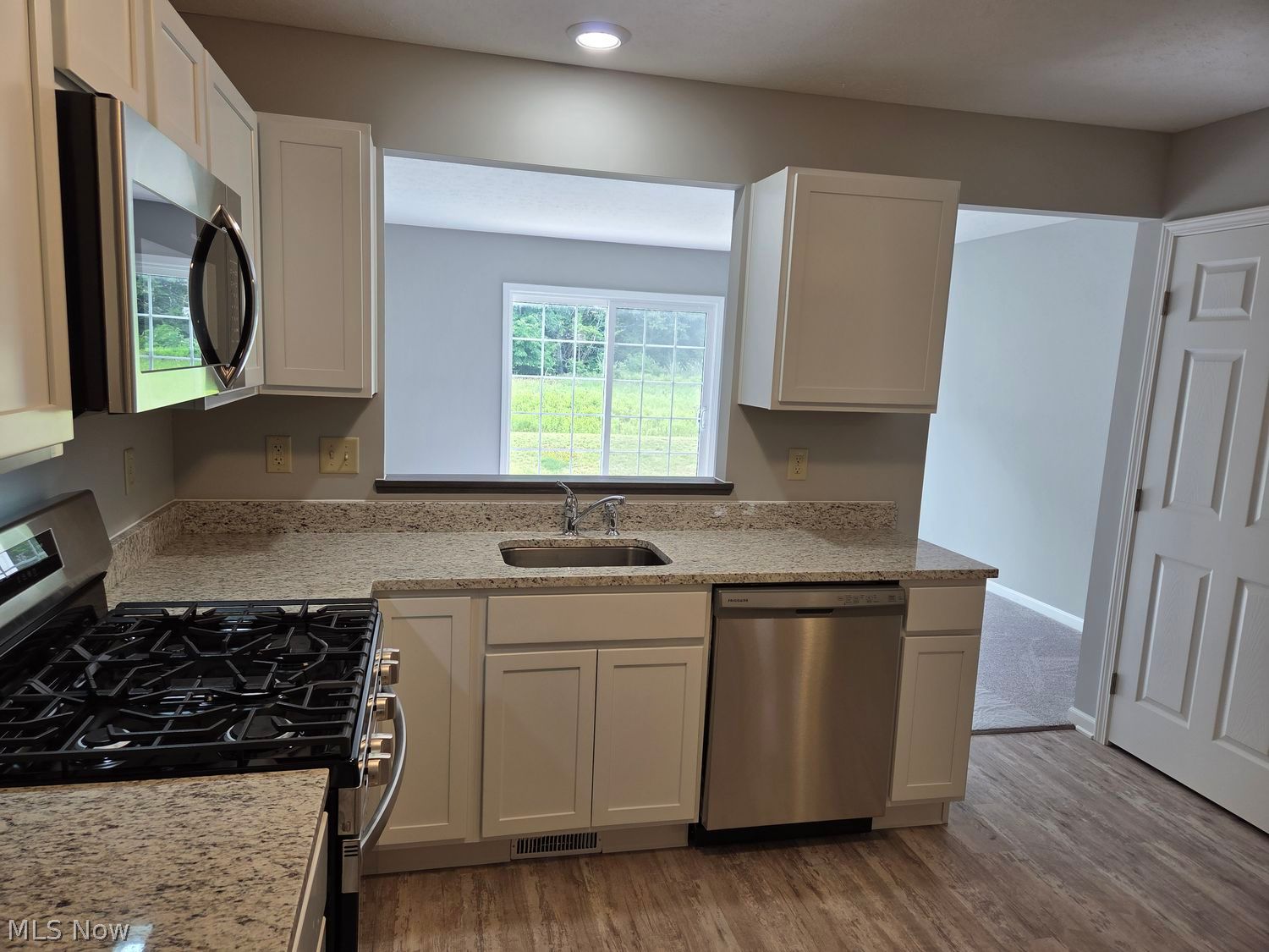 3768 Freedom Place Lorain OH 44053