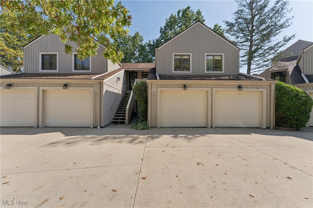 30 Landings Way Avon Lake OH 44012