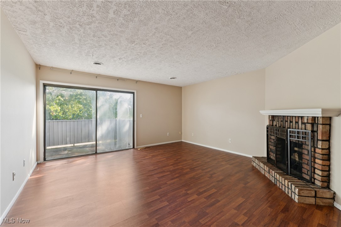 30 Landings Way Avon Lake OH 44012