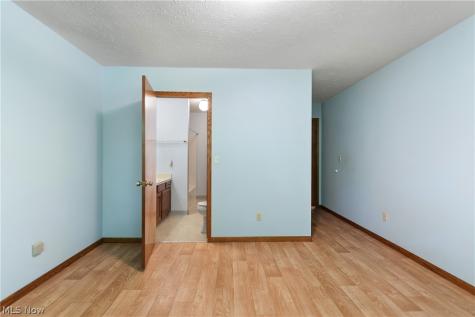 1033 Washington Street Wooster OH 44691