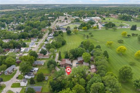 1033 Washington Street Wooster OH 44691
