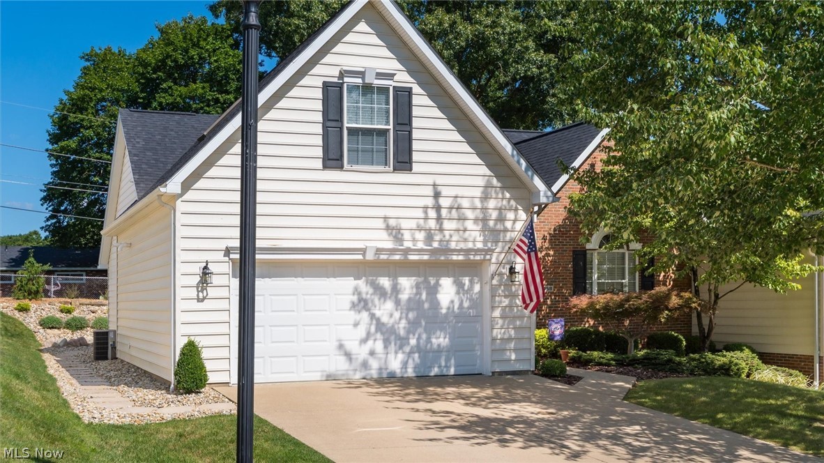 2958 Eagle Crest Drive Zanesville OH 43701