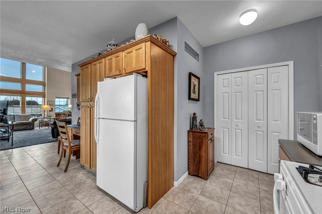 1909 Craig Drive Lake Milton OH 44429