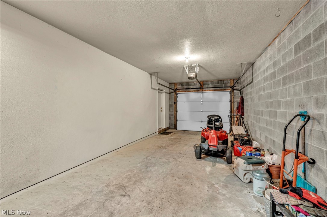 1909 Craig Drive Lake Milton OH 44429