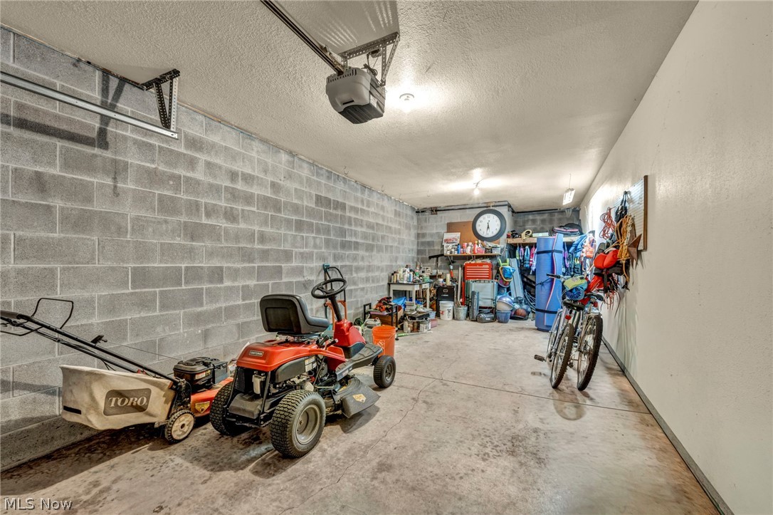 1909 Craig Drive Lake Milton OH 44429