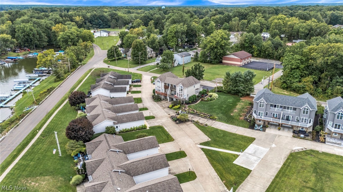 1909 Craig Drive Lake Milton OH 44429