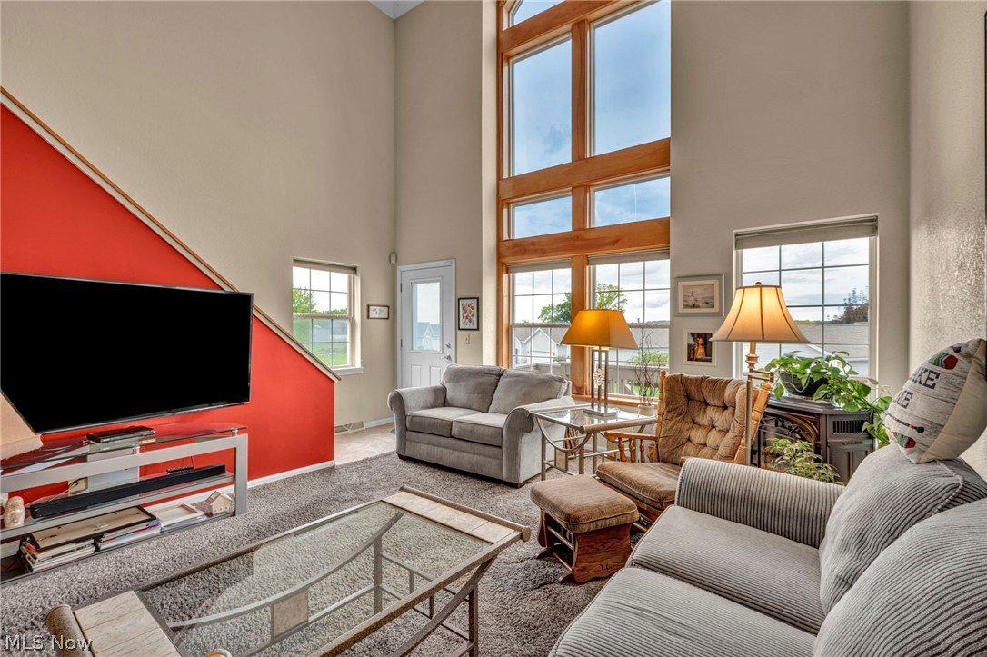 1909 Craig Drive Lake Milton OH 44429