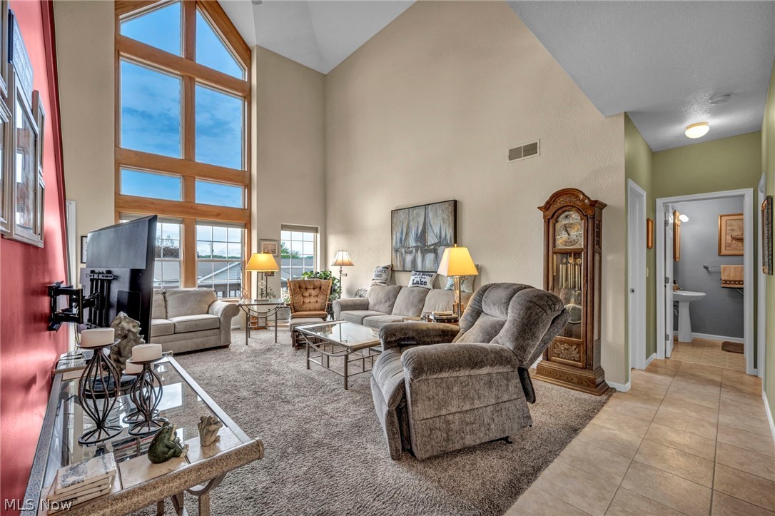 1909 Craig Drive Lake Milton OH 44429