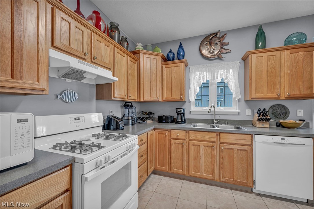 1909 Craig Drive Lake Milton OH 44429
