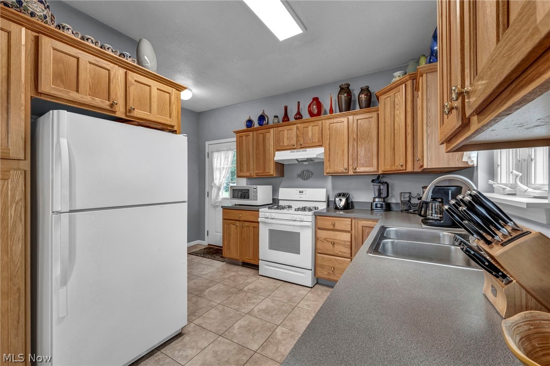 1909 Craig Drive Lake Milton OH 44429