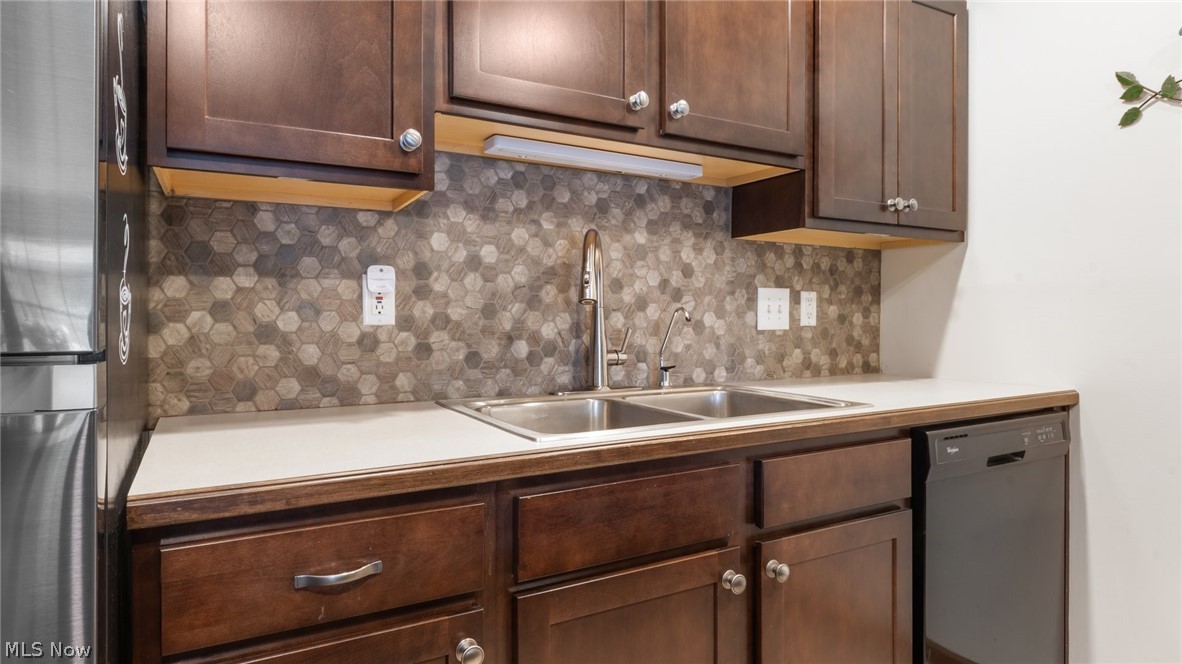 291 C Goosepond Road Newark OH 43055