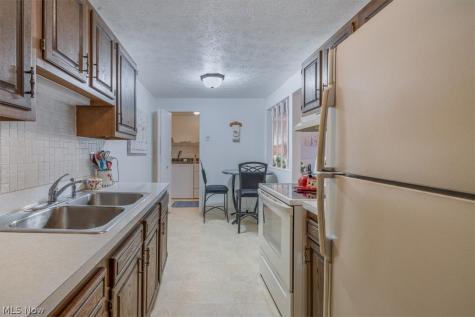 9801 Sunrise Boulevard North Royalton OH 44133