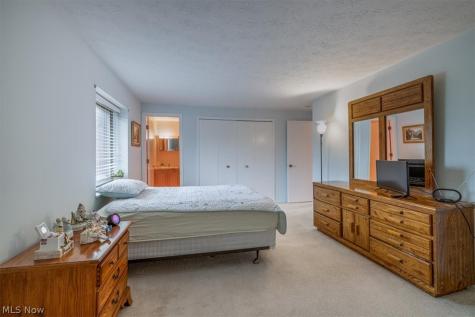 9801 Sunrise Boulevard North Royalton OH 44133