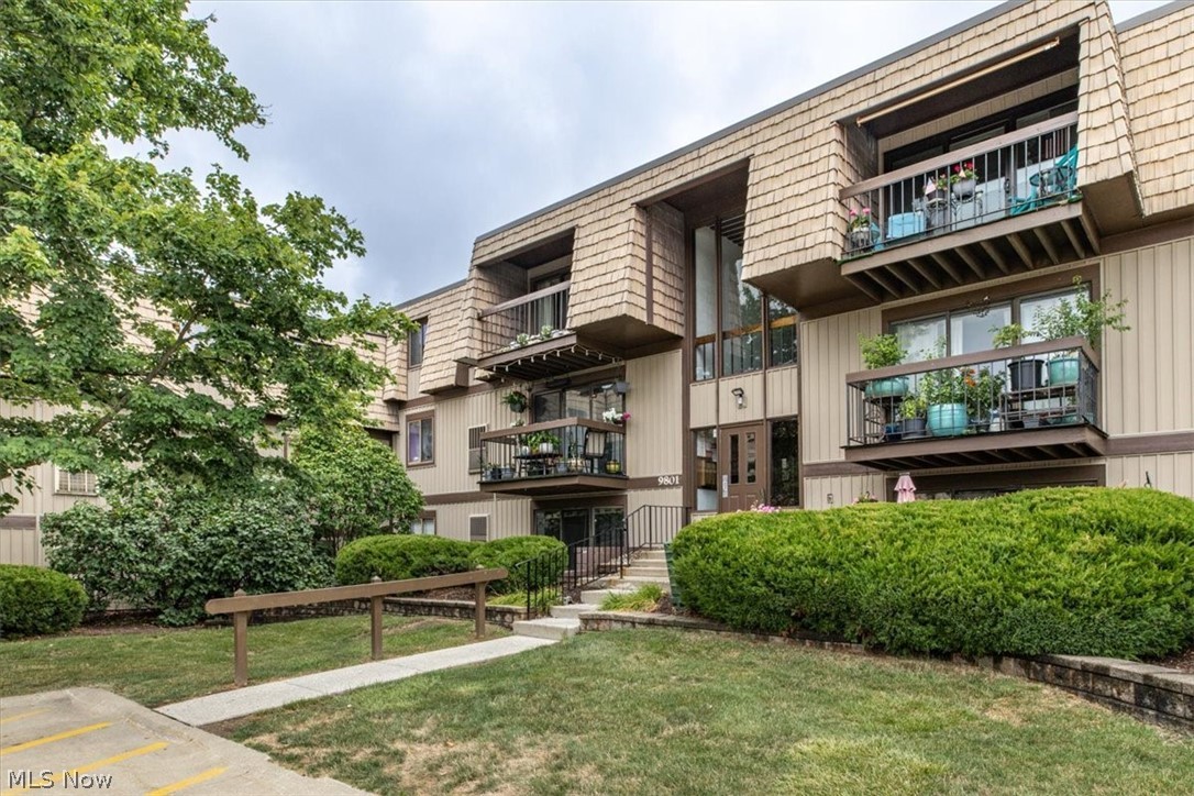 9801 Sunrise Boulevard North Royalton OH 44133