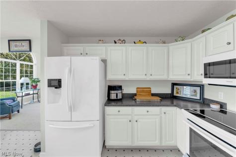 7583 Willow Woods Drive North Olmsted OH 44070