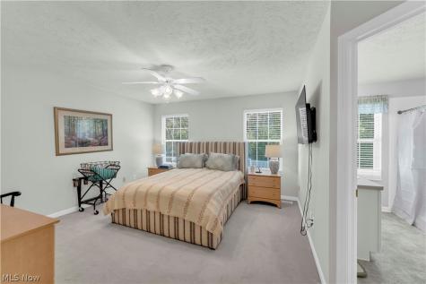 7583 Willow Woods Drive North Olmsted OH 44070