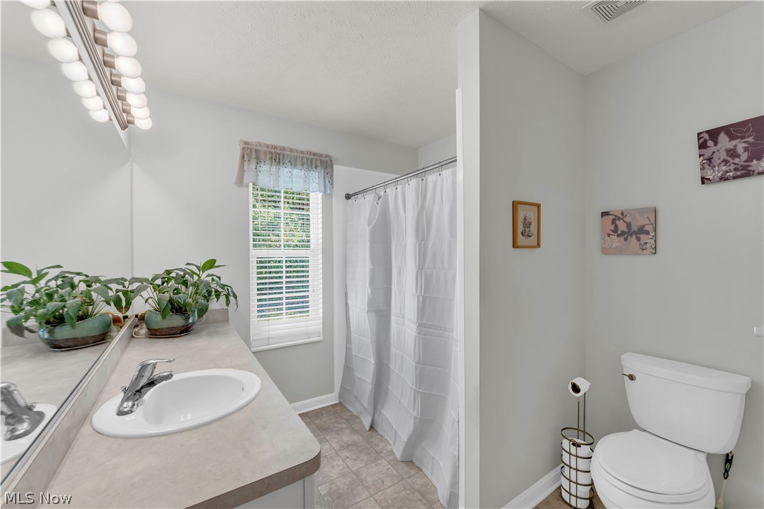 7583 Willow Woods Drive North Olmsted OH 44070