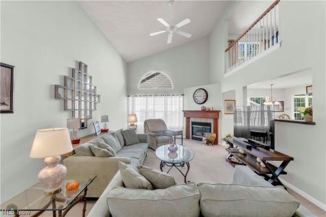 7583 Willow Woods Drive North Olmsted OH 44070