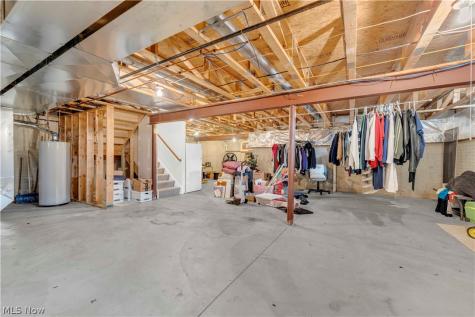 7583 Willow Woods Drive North Olmsted OH 44070