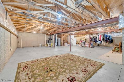 7583 Willow Woods Drive North Olmsted OH 44070