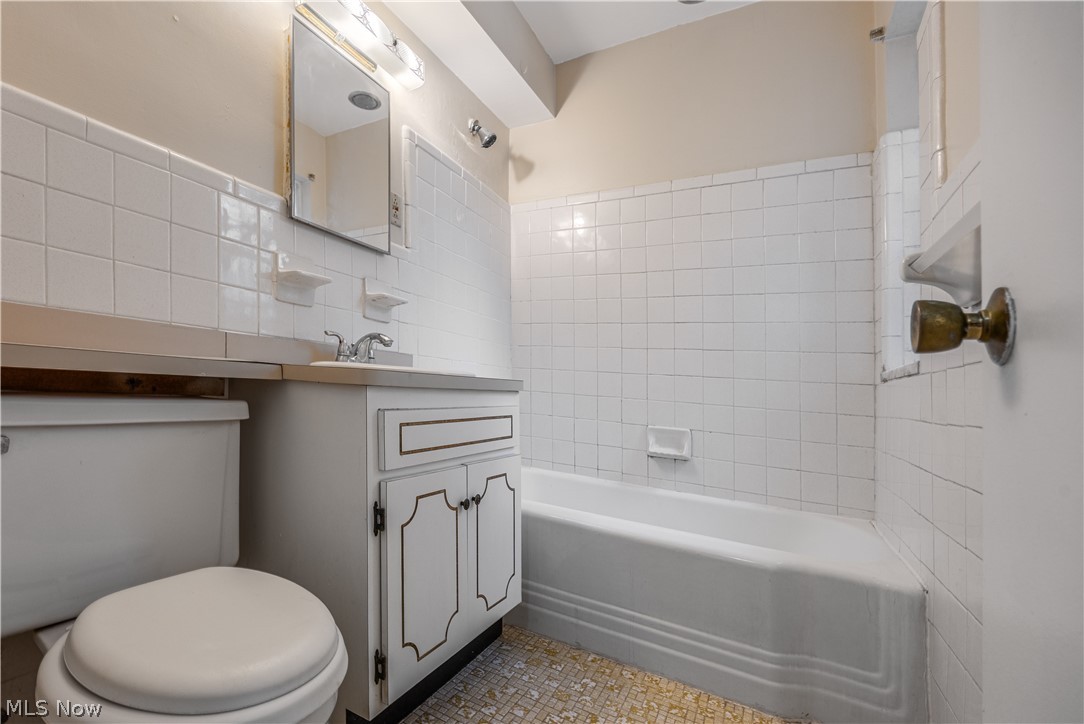 19436 Van Aken Boulevard Shaker Heights OH 44122