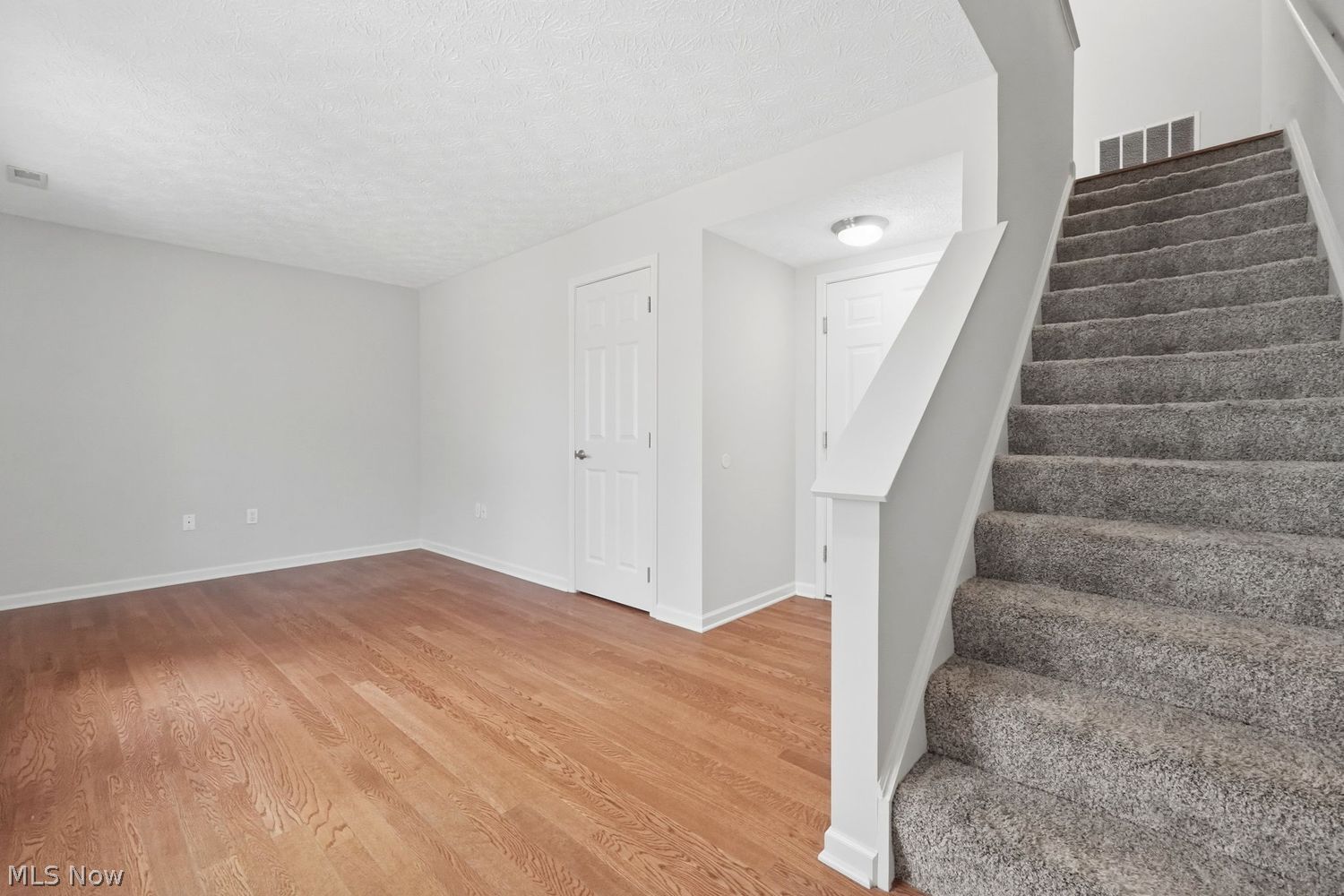 1268 W 74th Street Cleveland OH 44102