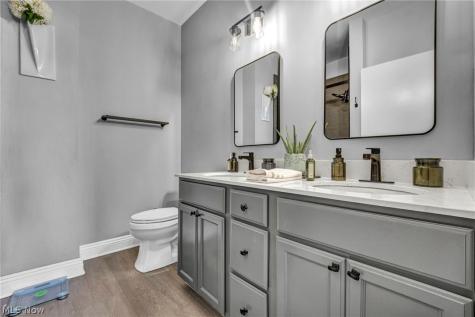 12701 Larchmere Boulevard Cleveland OH 44120