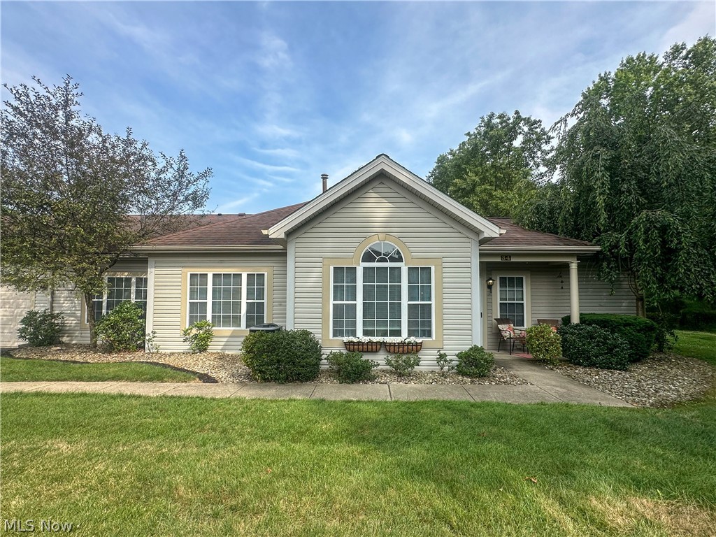 34 Woodland Chase Boulevard Niles OH 44446