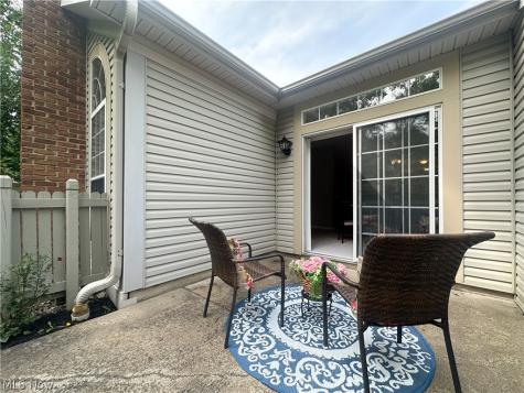 34 Woodland Chase Boulevard Niles OH 44446