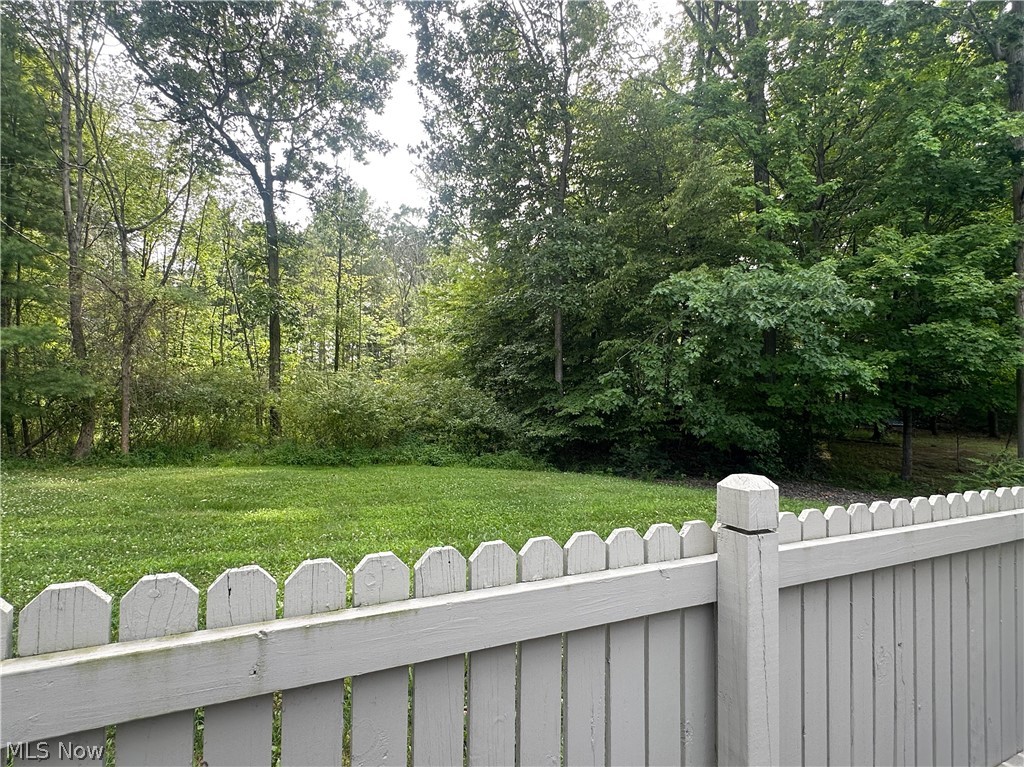 34 Woodland Chase Boulevard Niles OH 44446