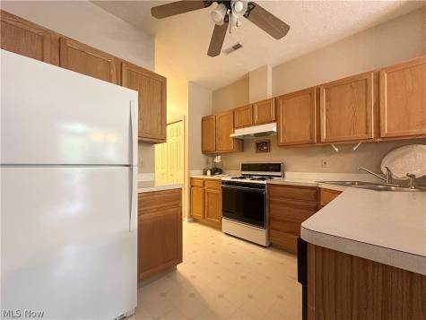 34 Woodland Chase Boulevard Niles OH 44446