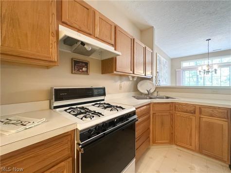 34 Woodland Chase Boulevard Niles OH 44446