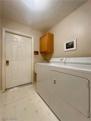 34 Woodland Chase Boulevard Niles OH 44446