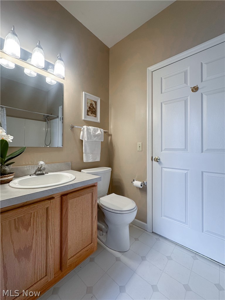 34 Woodland Chase Boulevard Niles OH 44446
