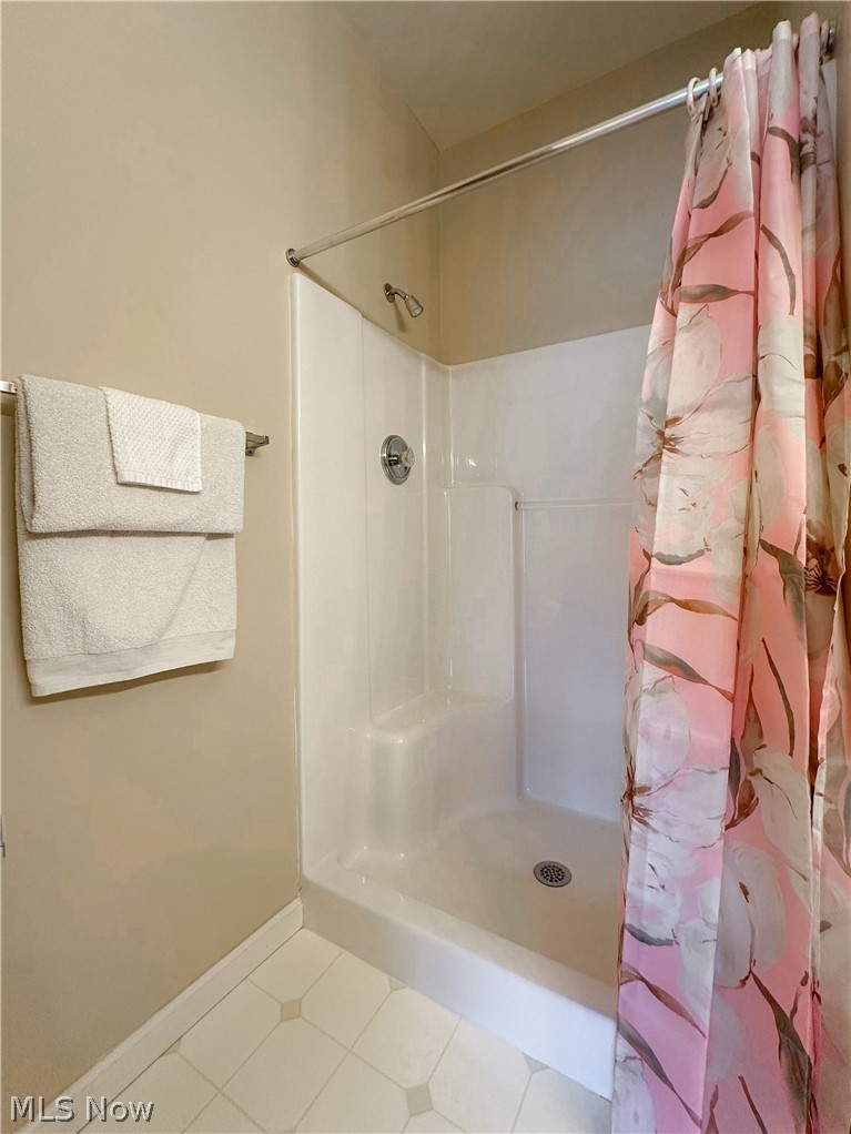 34 Woodland Chase Boulevard Niles OH 44446
