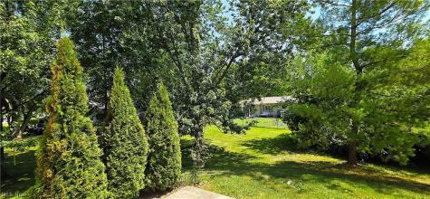 1811 Meadowland Drive Brunswick OH 44212
