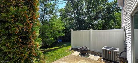 1811 Meadowland Drive Brunswick OH 44212