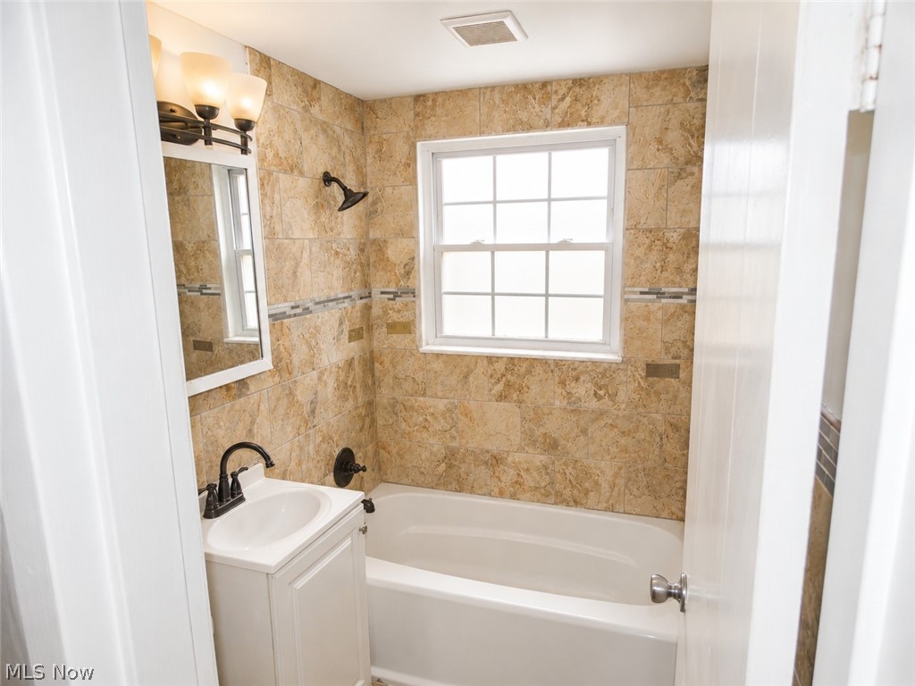 451 Clearview Drive Euclid OH 44123