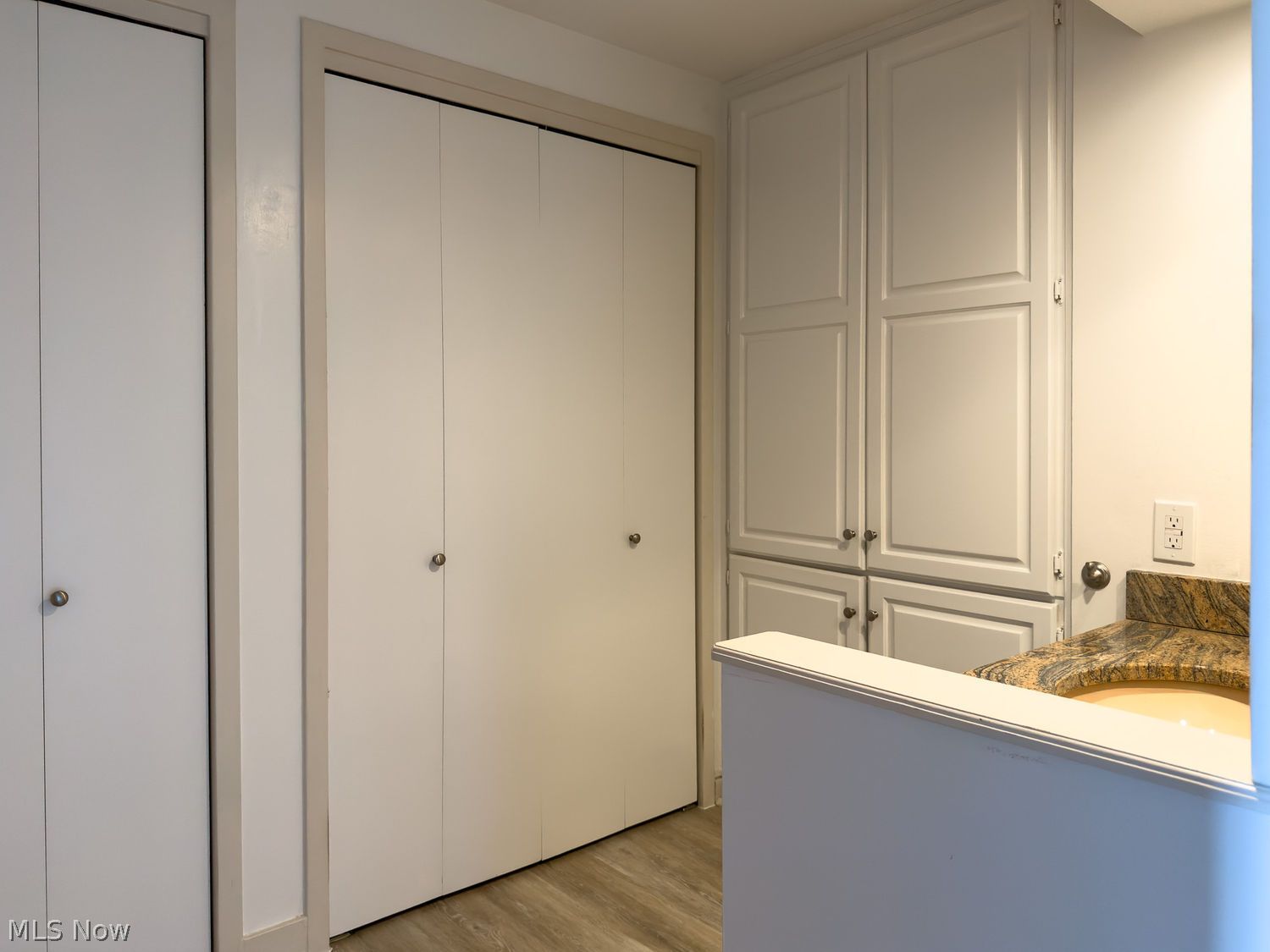1 Bratenahl Place Bratenahl OH 44108
