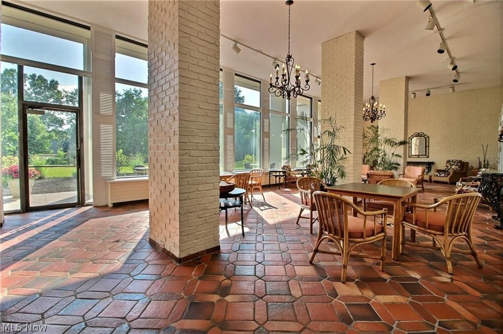 1 Bratenahl Place Bratenahl OH 44108