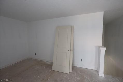 5091 Shepherds Glen Willoughby OH 44094