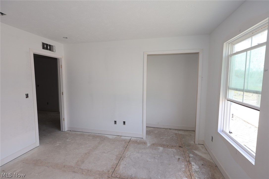5091 Shepherds Glen Willoughby OH 44094
