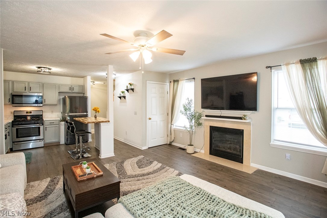 100 Meander Lane Elyria OH 44035